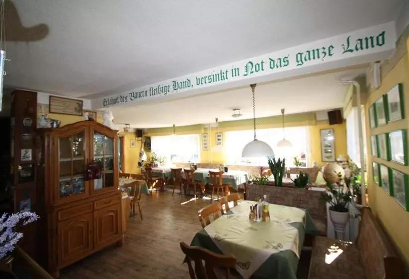 ベッドアンドブレックファースト Teschendorfer Landgasthof