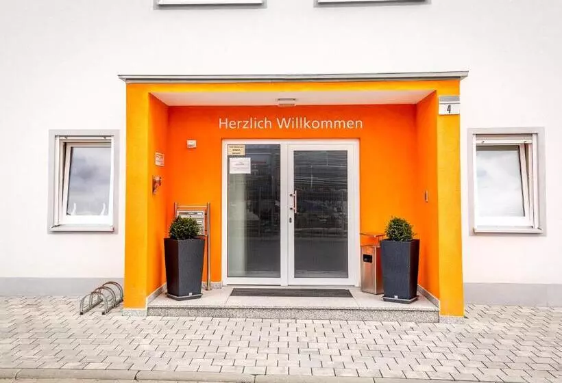 Boardinghaus Modern Living