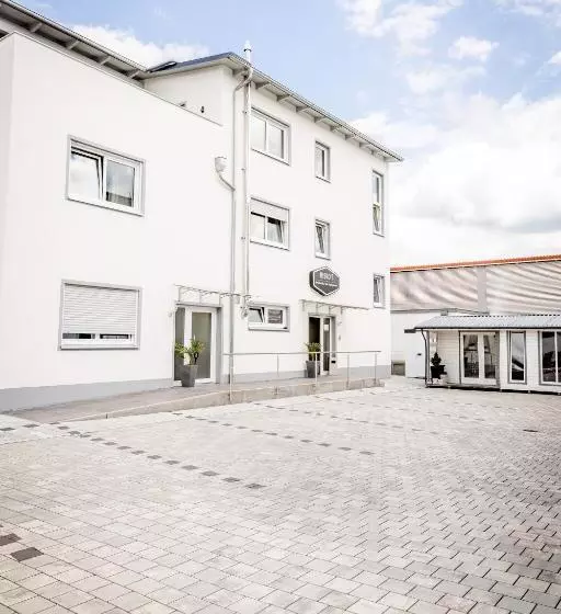 Boardinghaus Modern Living