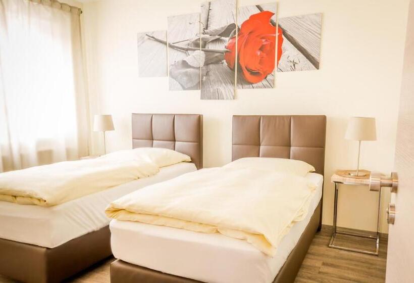 Boardinghaus Modern Living