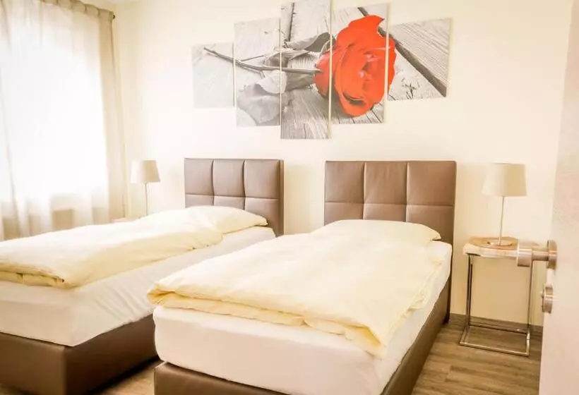 Boardinghaus Modern Living