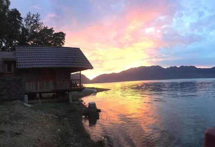 Hotelli Eka S Bungalows