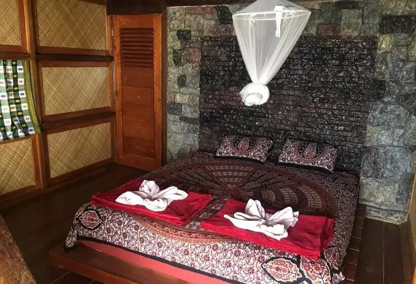 Hotelli Eka S Bungalows