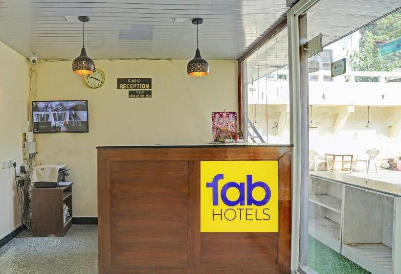 هتل Fab Wood View