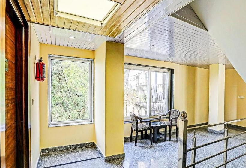 هتل Fab Wood View