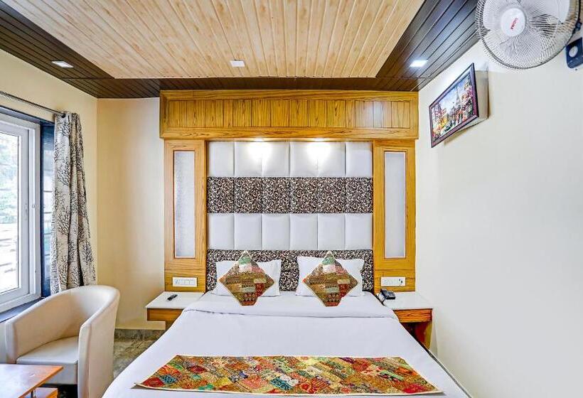 هتل Fab Wood View