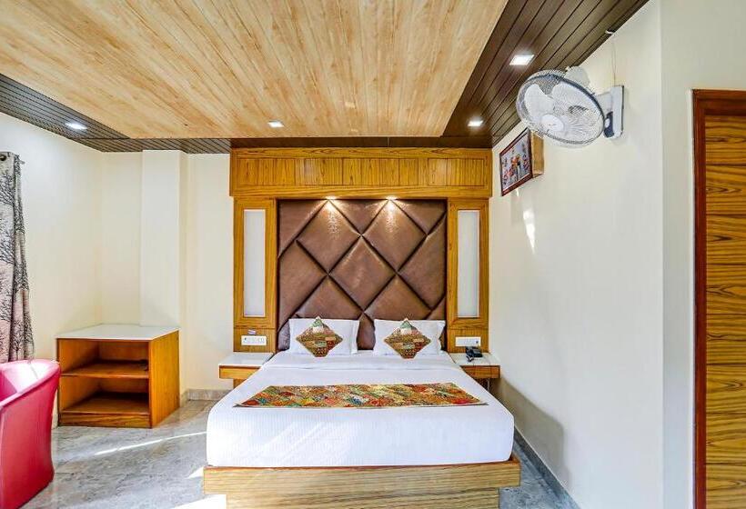 هتل Fab Wood View