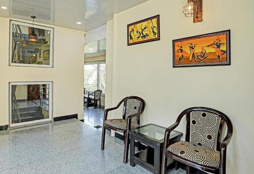 هتل Fab Wood View