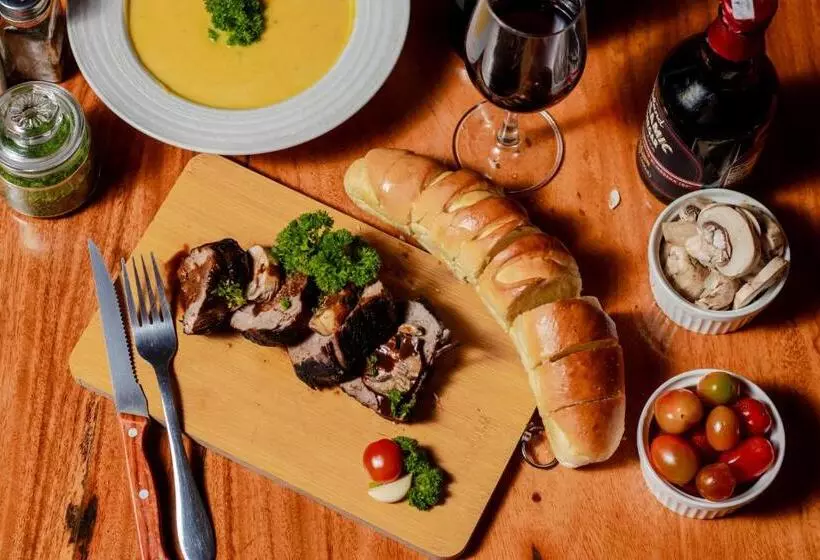 هتل La Pintada Inn