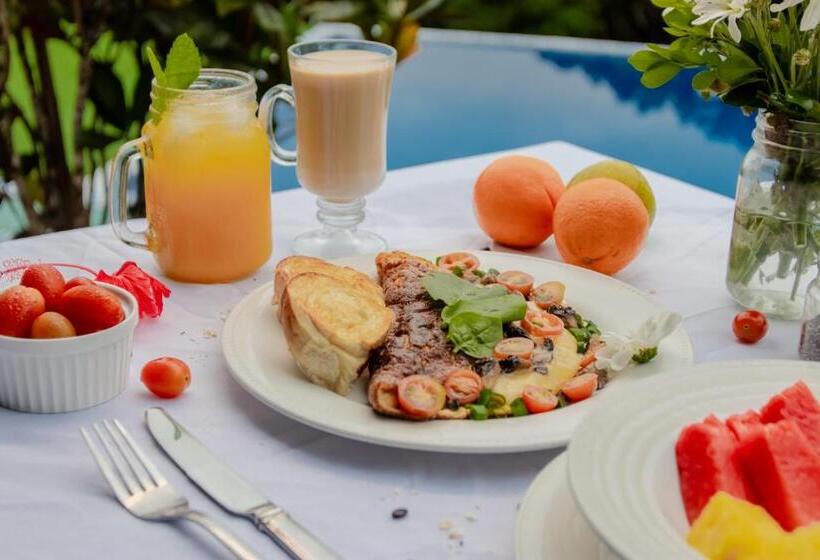 בית מלון כפרי La Pintada Inn