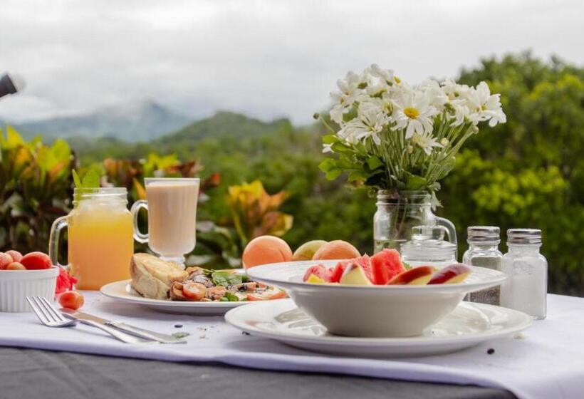 בית מלון כפרי La Pintada Inn