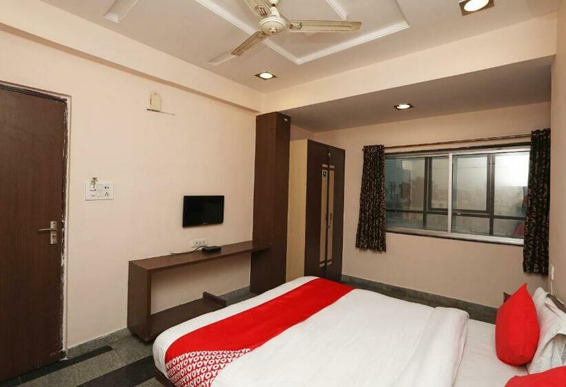 Hôtel Oyo 12843  Emerald