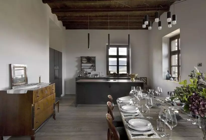 Hotelli Schloss Freudenstein