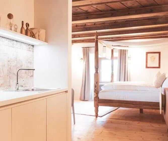 Hotelli Schloss Freudenstein