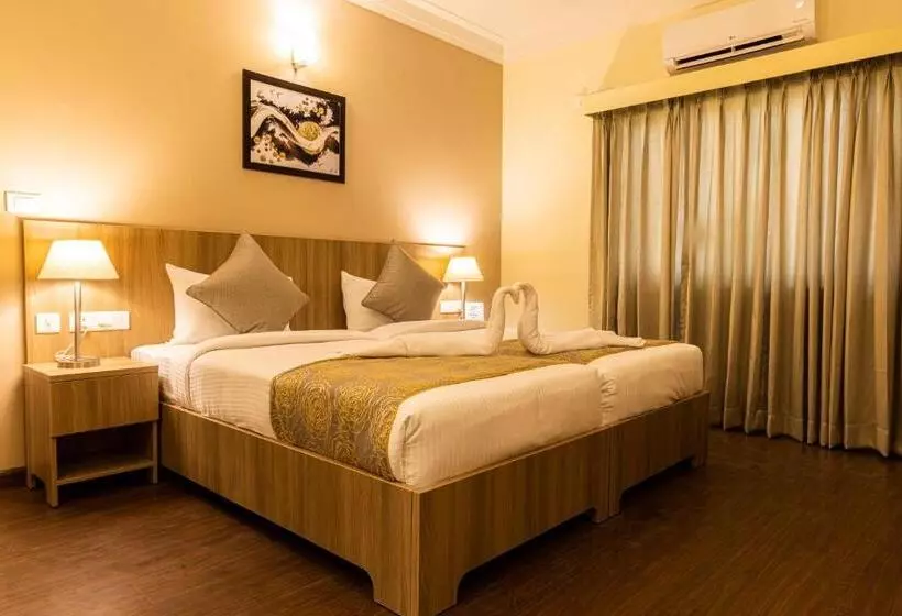 هتل Starlit Suites Tirupati
