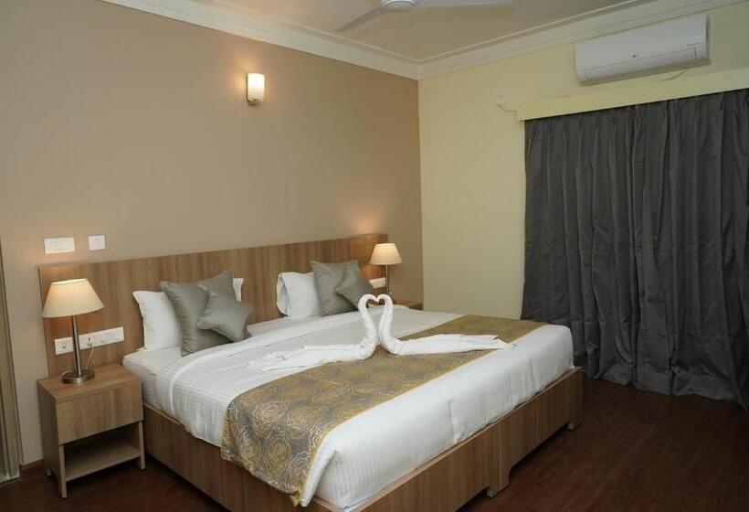 هتل Starlit Suites Tirupati