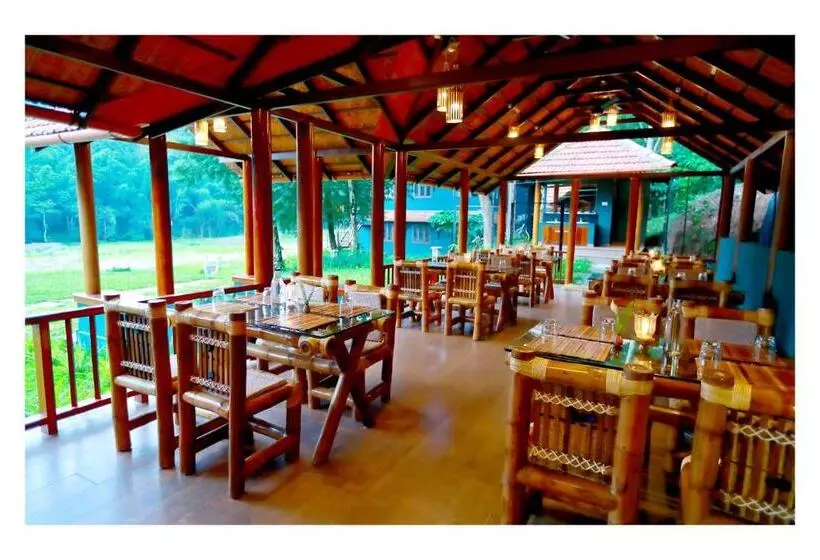 Hotelli Vayal Veedu   Luxury Farm Villas By The Woods