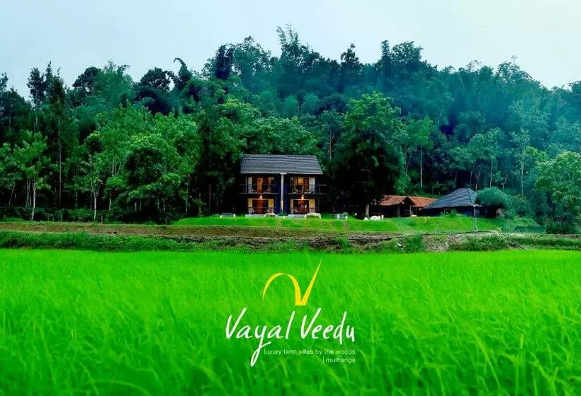 Hotelli Vayal Veedu   Luxury Farm Villas By The Woods