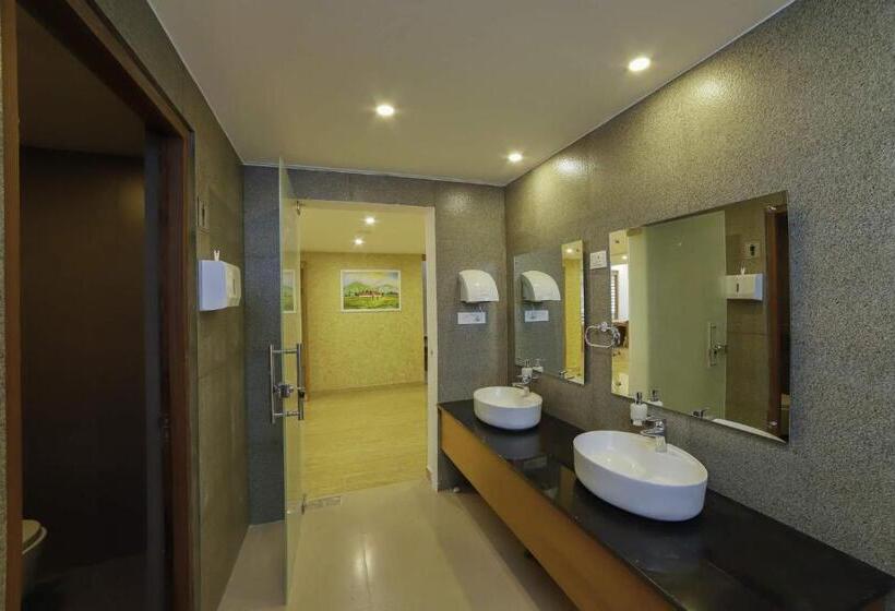 فندق Veetee Mid Town