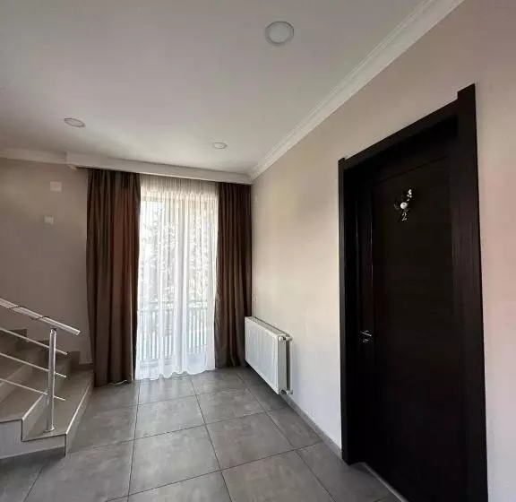 هتل Villa Bakuriani