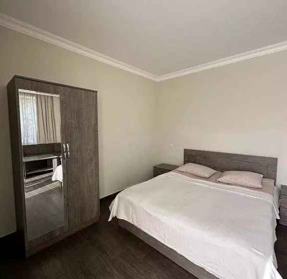 هتل Villa Bakuriani