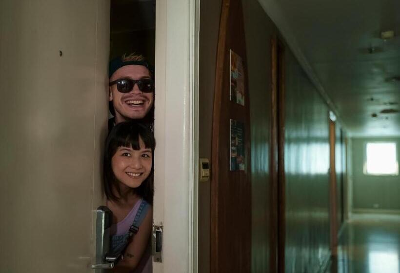 Hotel White Banana Manila   New