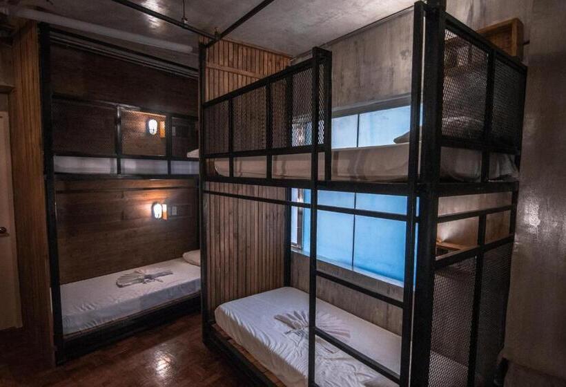 Hotel White Banana Manila   New