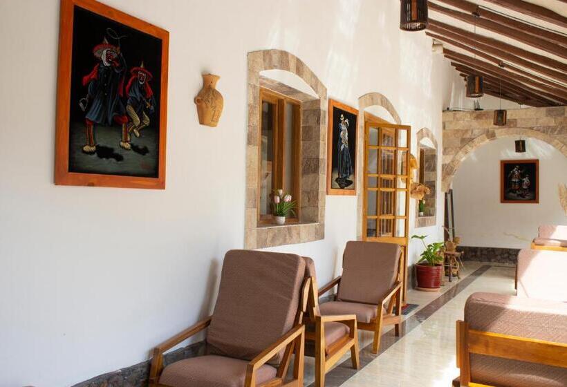 Llamita Hotel Huancayo
