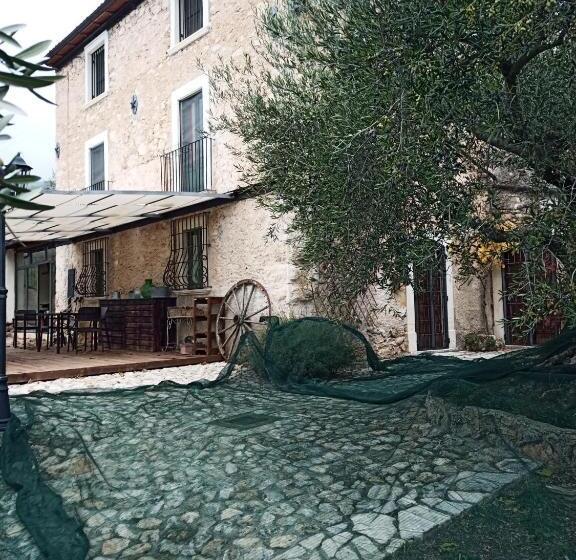 بنسيون Al Casolare