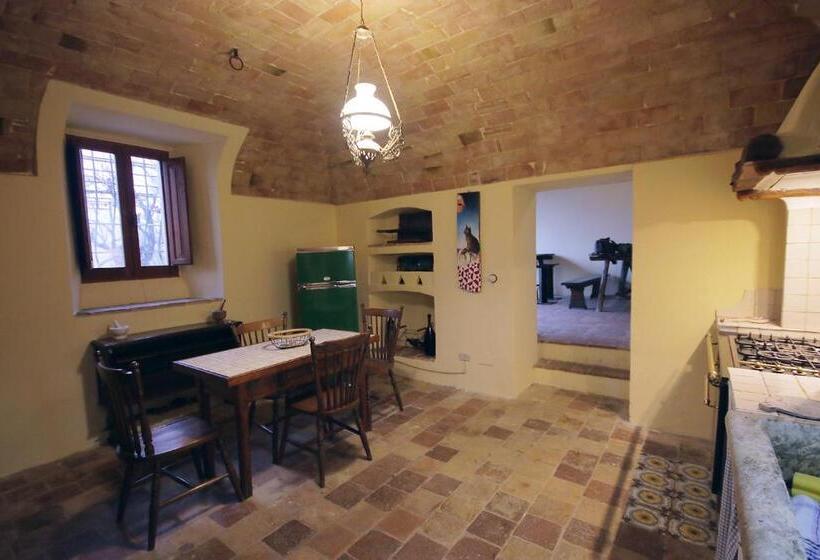 بنسيون Al Casolare