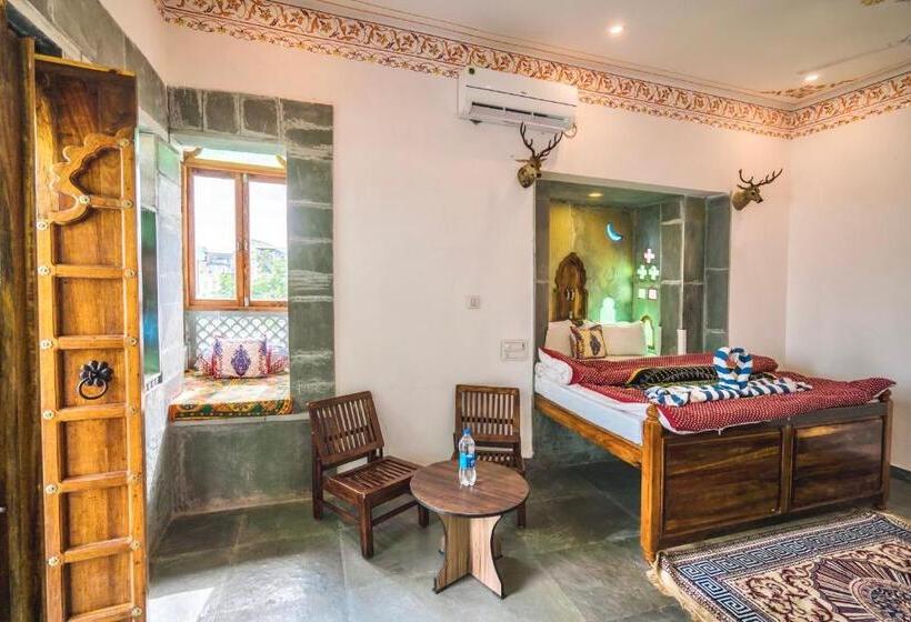 Pension Lassi Guest House