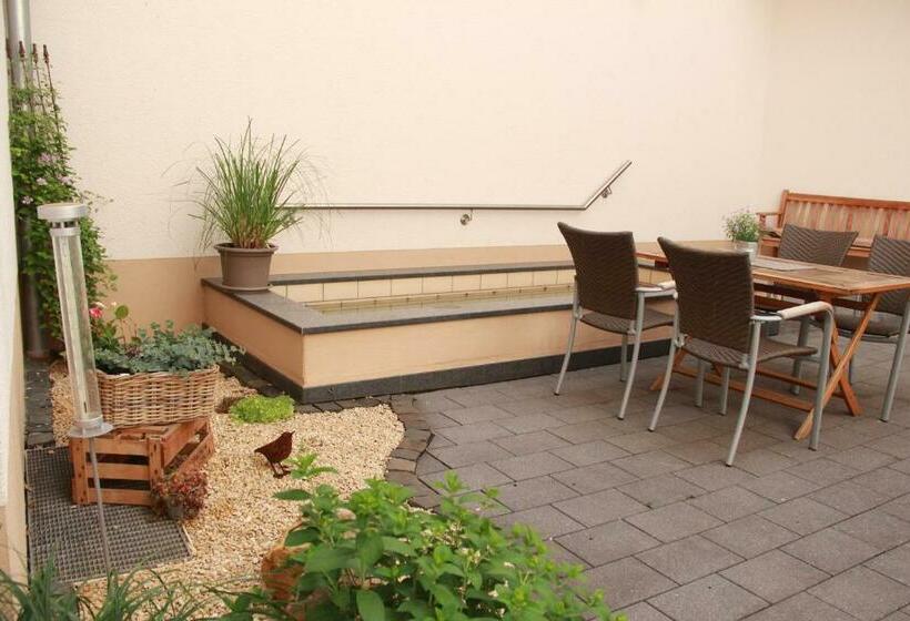 פנסיון Weingut Und Gästehaus Holger Alt