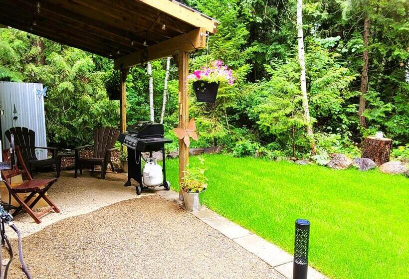 Woodcrest Bed And Breakfast