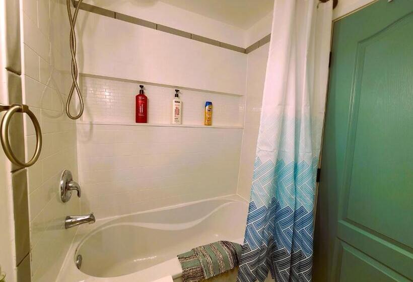 Woodcrest Bed And Breakfast