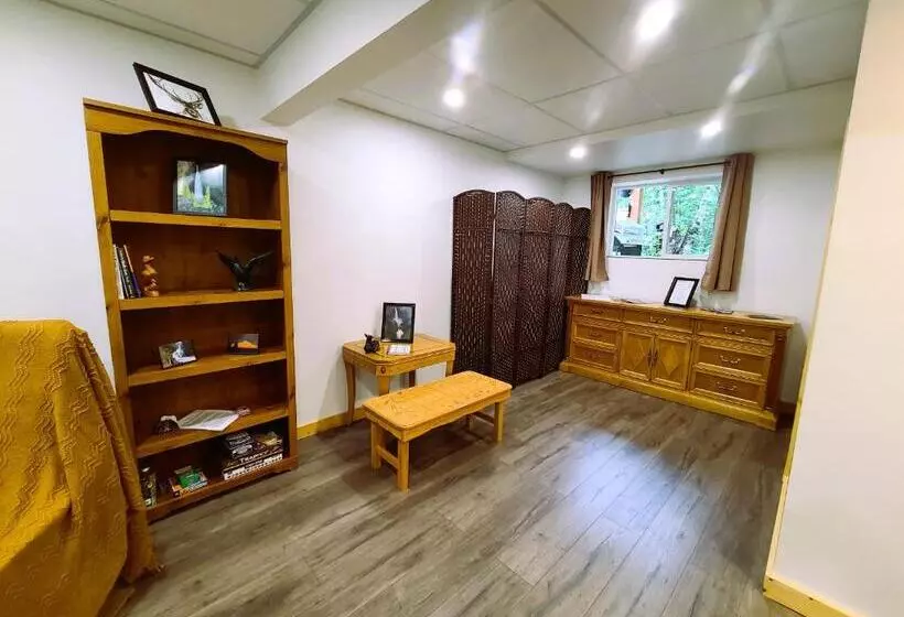 Woodcrest Bed And Breakfast