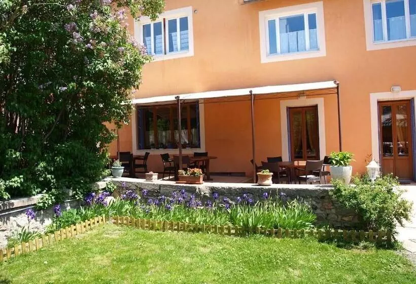 Hotelli Auberge De L Echauguette