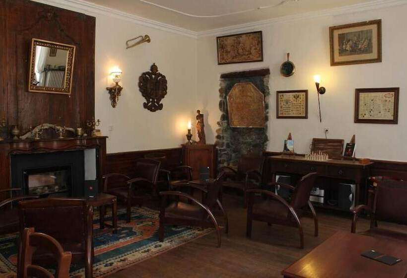 هتل Auberge De L Echauguette