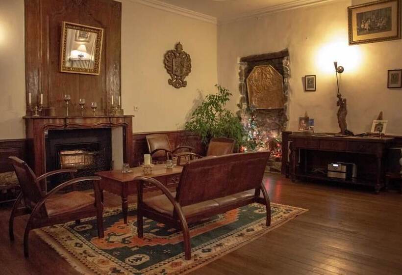 هتل Auberge De L Echauguette