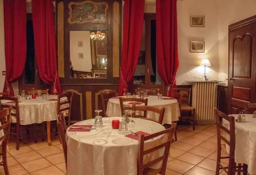 Hotelli Auberge De L Echauguette