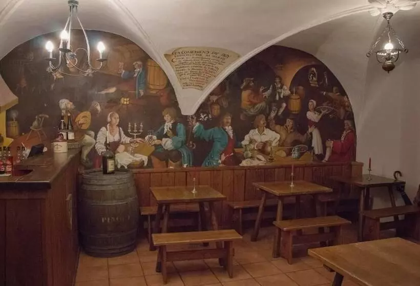 Hotelli Auberge De L Echauguette