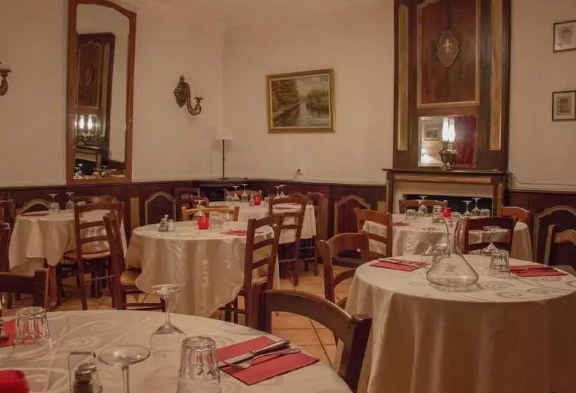 Hotelli Auberge De L Echauguette