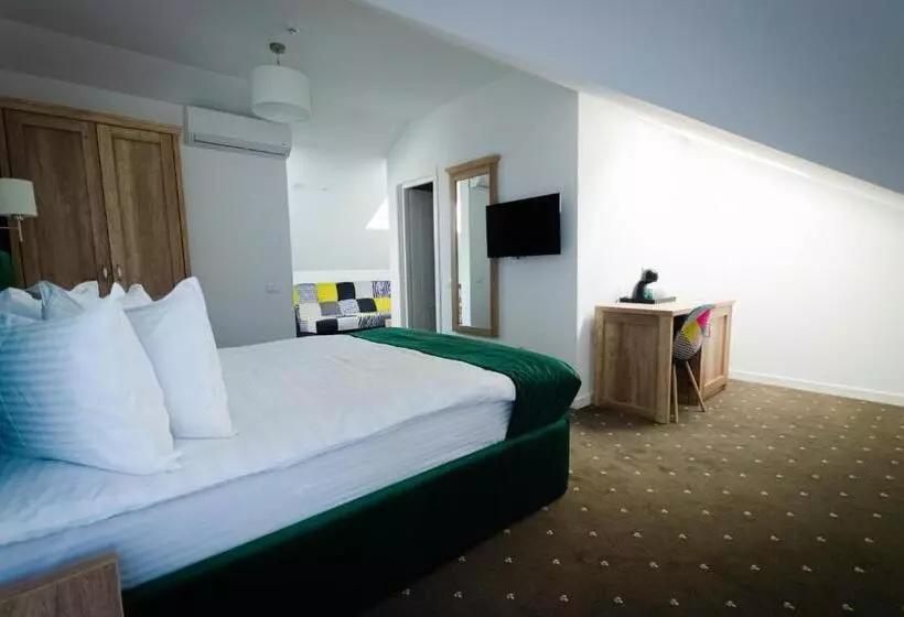 Hotelli Păunașul Codrilor