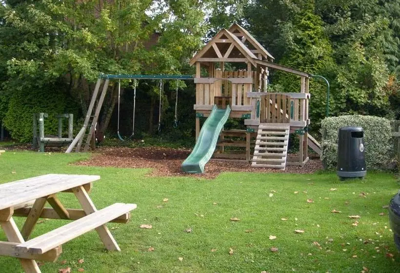 ホテル The Belfry