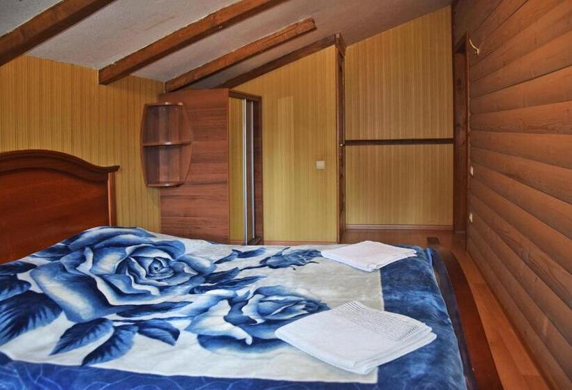 ペンション лісова казка