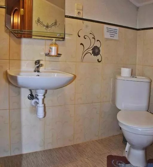 ペンション лісова казка