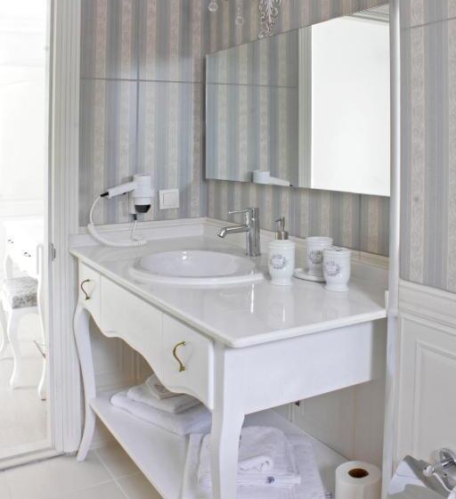 ホテル Lara Ilica