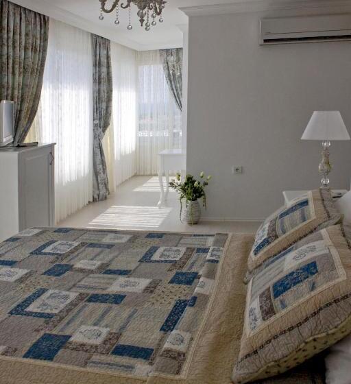 ホテル Lara Ilica