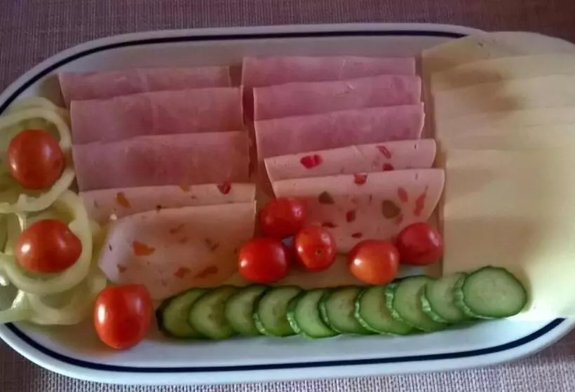 ペンション Attila Vendégház Tápiószentmárton