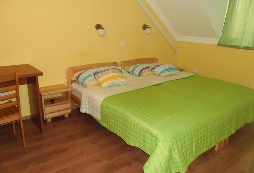 פנסיון Attila Vendégház Tápiószentmárton