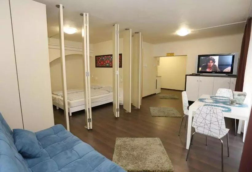 پانسیون Mezzo Budapest